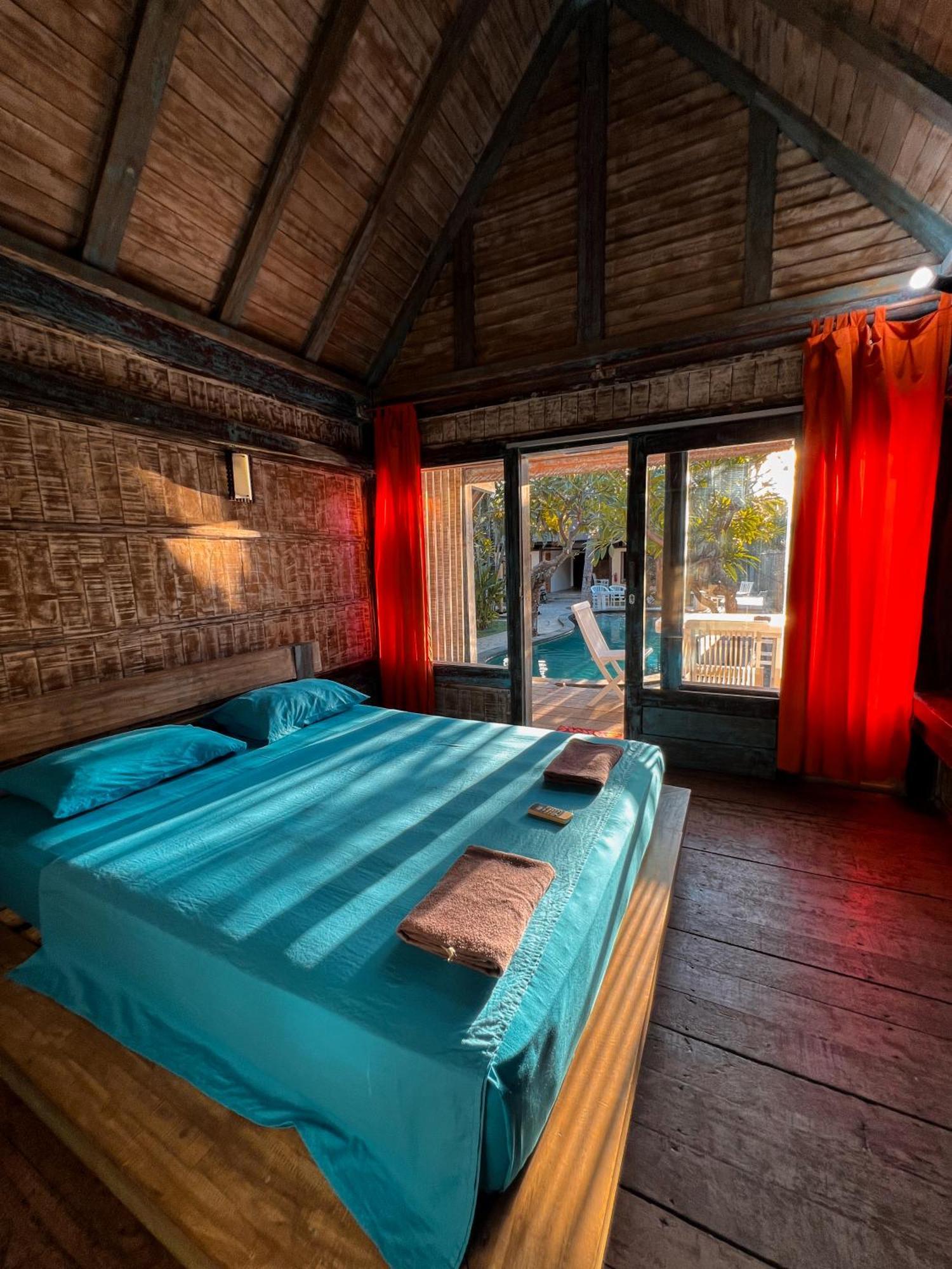 Coconut Dream Hotel Gili Trawangan Exterior photo