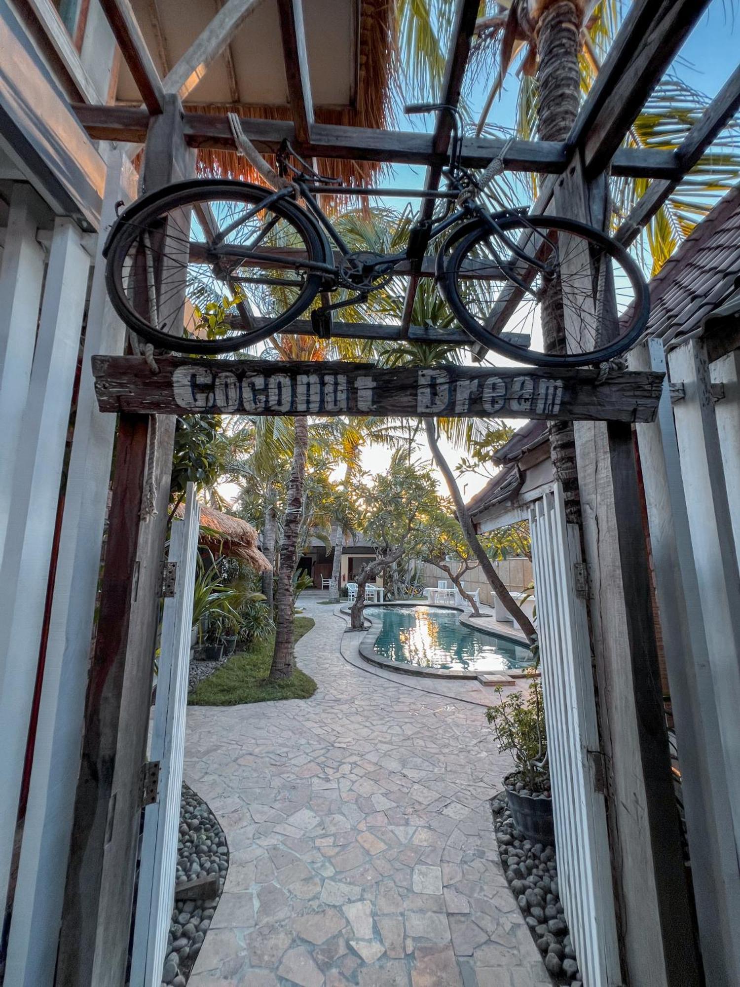 Coconut Dream Hotel Gili Trawangan Exterior photo