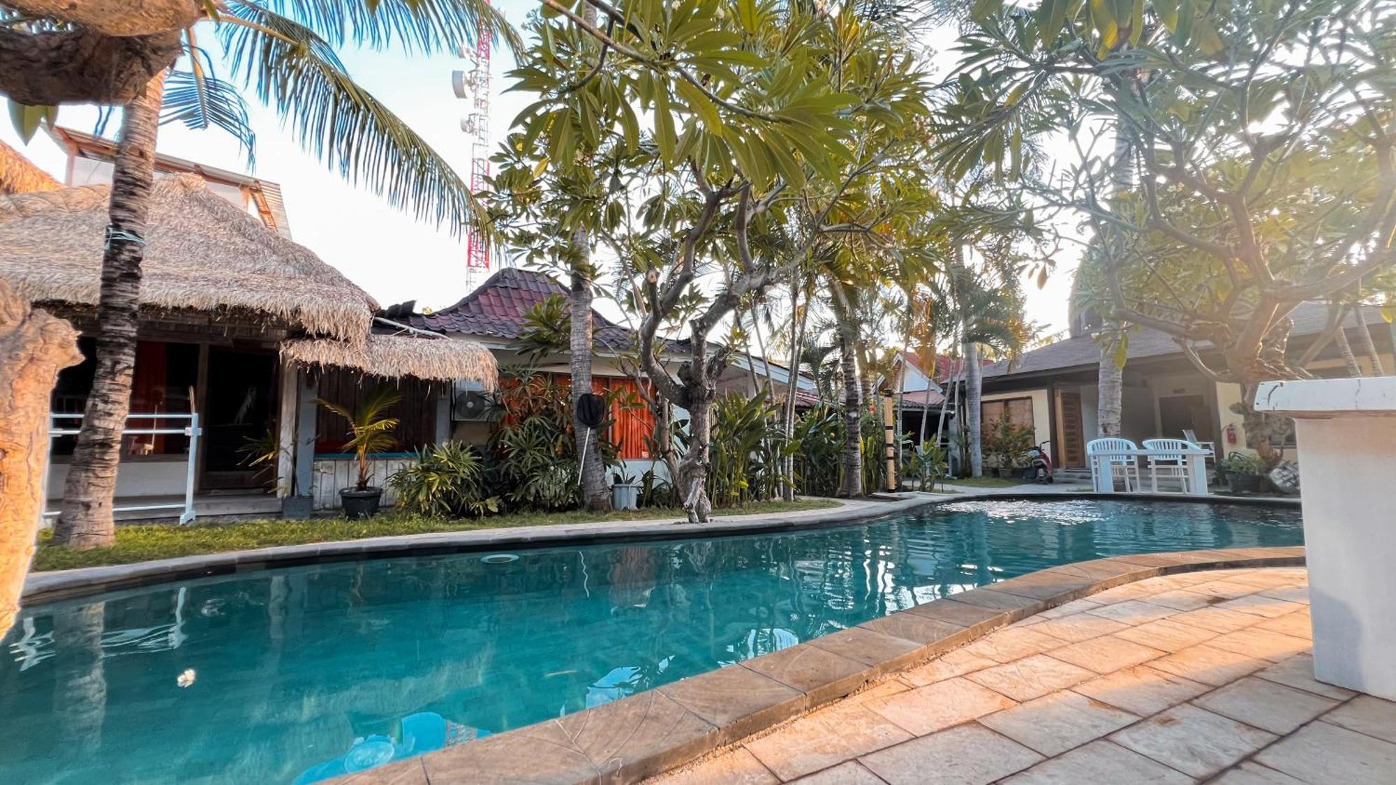 Coconut Dream Hotel Gili Trawangan Exterior photo