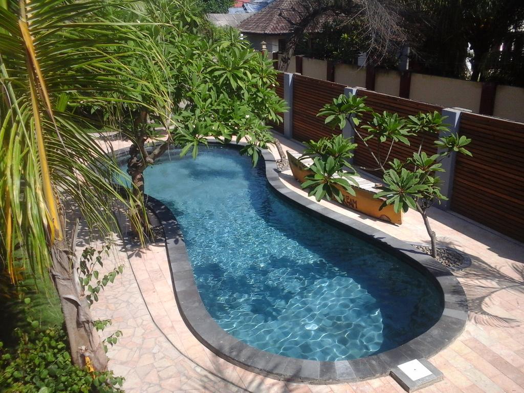Coconut Dream Hotel Gili Trawangan Exterior photo