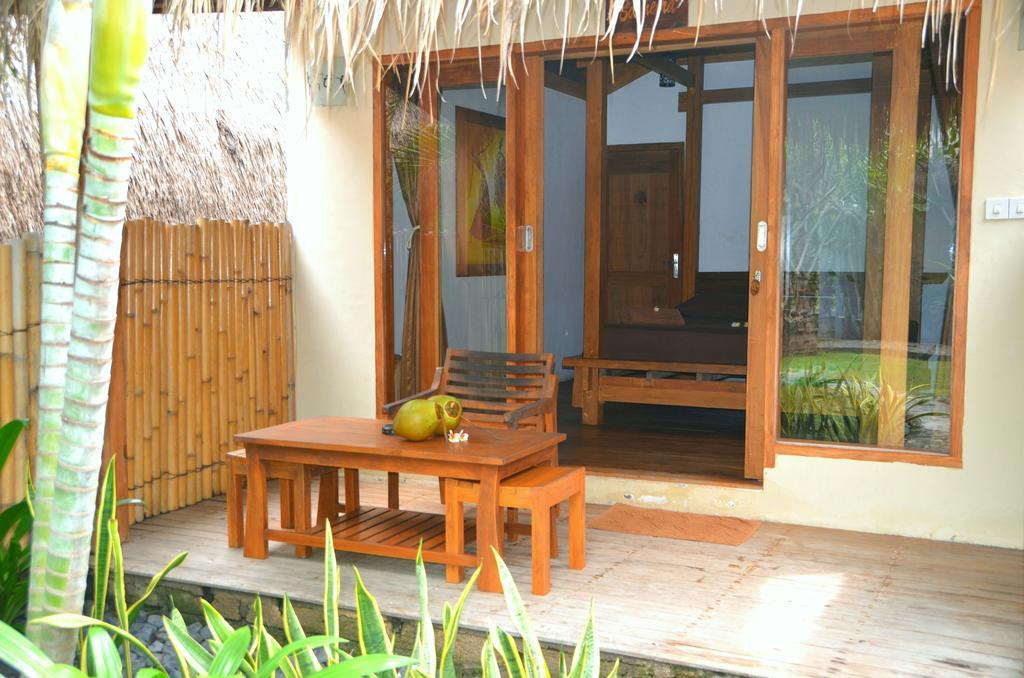 Coconut Dream Hotel Gili Trawangan Exterior photo